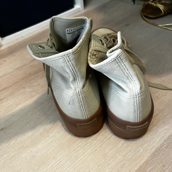 superga tennis shoes